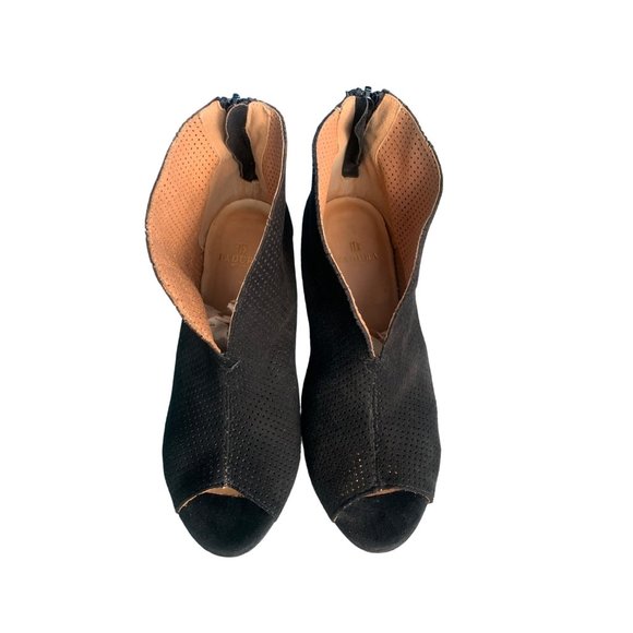 Badura Black openwork peep-toe ankle boots made of suede - Picture 11 of 12